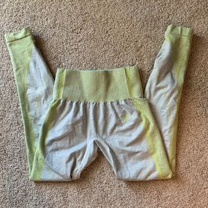 Gymshark cropped yoga pants